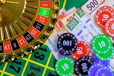 Evolution Gaming live dealer studio with professional croupier